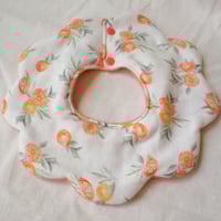 flower bib オレンジ
