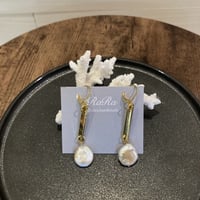 淡水パールピアス　コイン（キャメル）