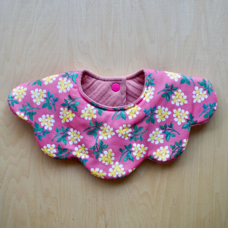 flower bib ピンク