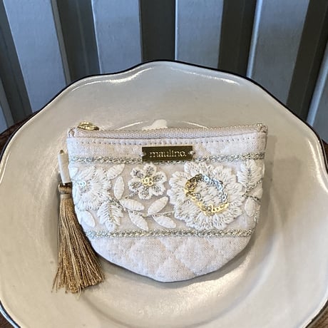 インド刺繍リボンのプチポーチ