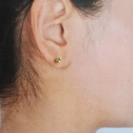 14KGF ペリドット ピアス