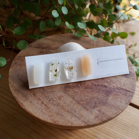 parfum ホワイト 18Ｋサージカルステンレスピアス