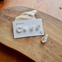 joie(white) 18kサージカルステンレスピアス