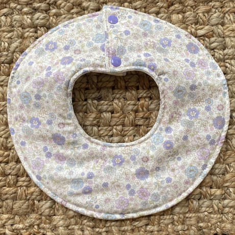marui bib flower