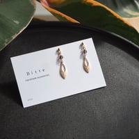 スモーキークォーツピアス