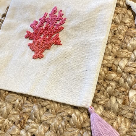 刺繍巾着（コーラル×ピンク）