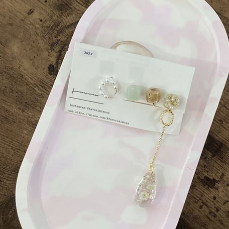 joie ビオラ ミント　18K サージカルステンレスイヤリング