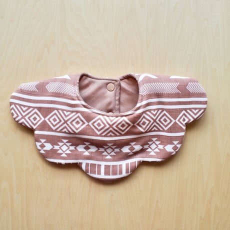 flower bib ブラウン