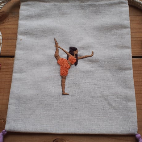 刺繍巾着（ヨガ）