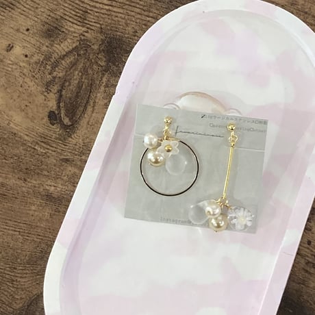 chouette 18K サージカルステンレスイヤリング