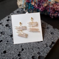 フェザー　ピアス