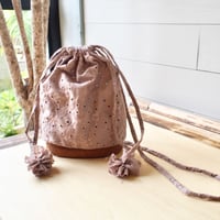 ポンポンポシェット　ベージュレース