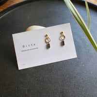 ガラスビーズ  ピアス