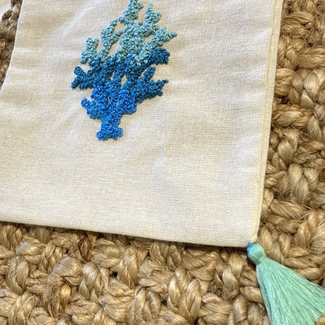 刺繍巾着（コーラル×ブルー）