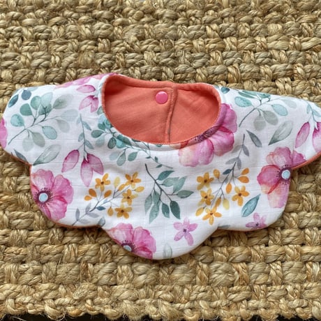 flower bib pink