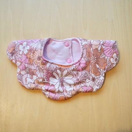flower bib ピンク