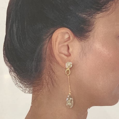 joie ビオラ 18K サージカルステンレスイヤリング