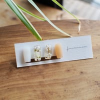 parfum ホワイト 18Ｋサージカルステンレスイヤリング