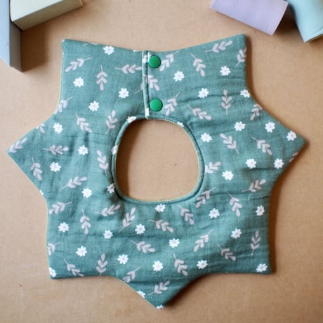 star bib　フラワー
