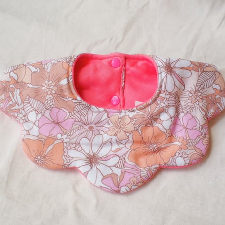 flower bib フラワー