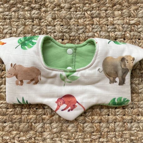 star bib animal