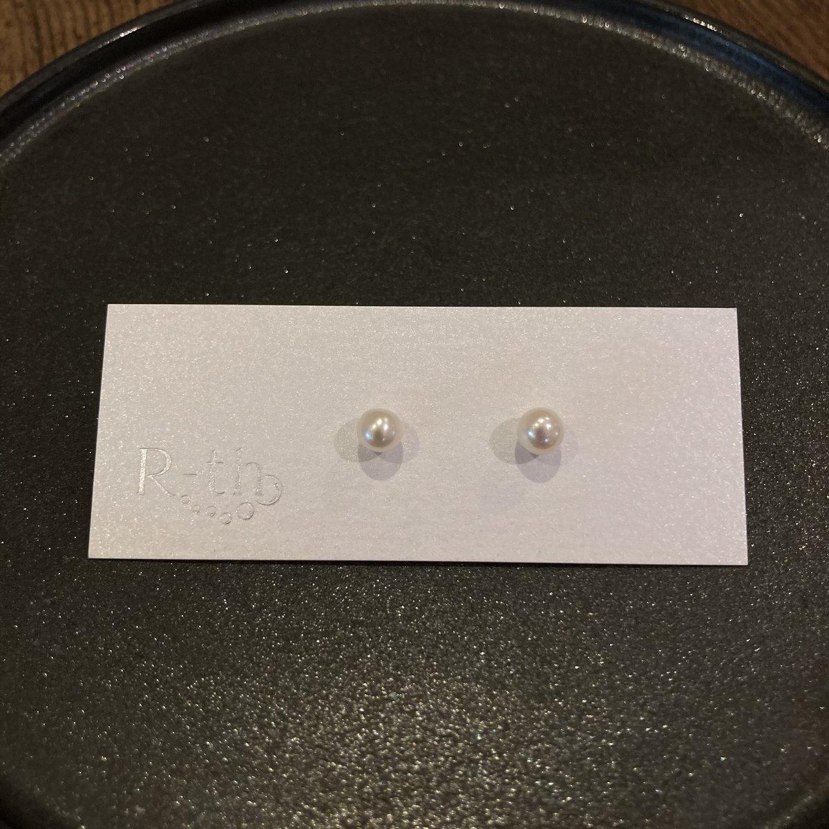 14kgf淡水パール5mmラウンドピアス | Coral days