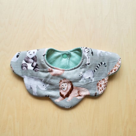 flower bib animal