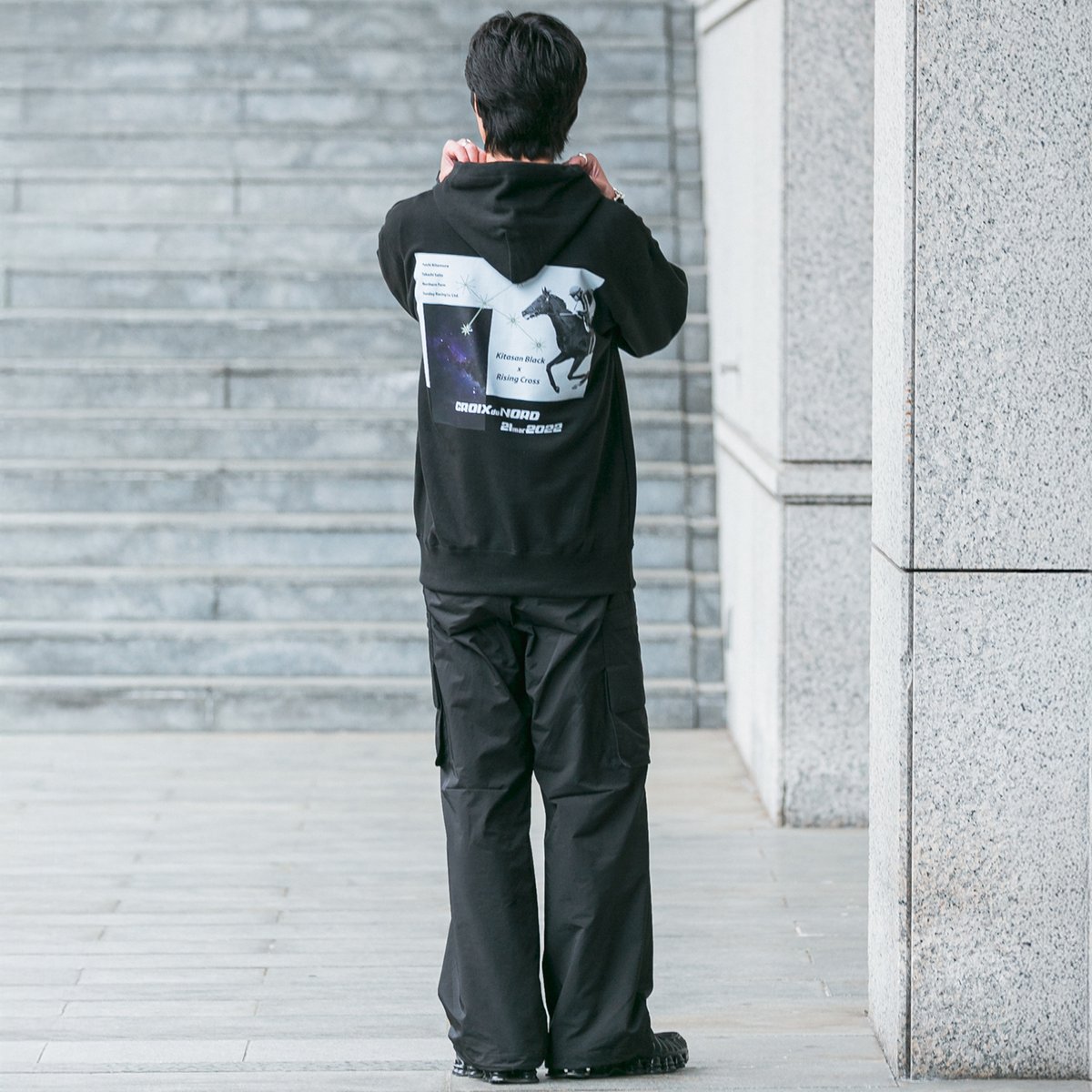 クロワデュノール グラフィカルパーカー L 競馬 クロワデュノール グラフィカルパーカー（黒/Black