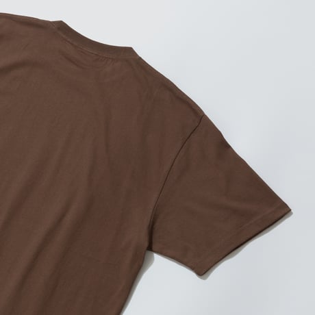 タスティエーラ引退記念 グラフィカルTシャツAパターン（茶/Brown）