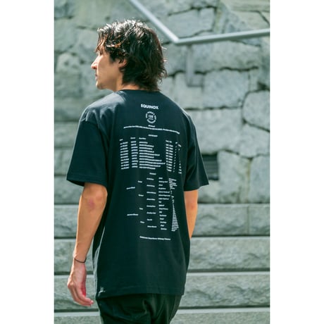 イクイノックス引退記念グラフィカルTシャツCパターン（黒/Black）