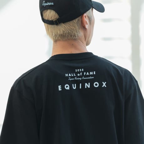 イクイノックス顕彰馬選定記念 グラフィカルTシャツAパターン（黒/Black）