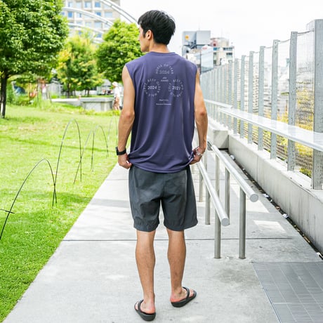 ドウデュース グラフィカルノースリーブTシャツ（紫/Purple）