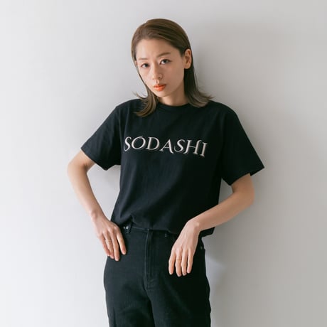 ソダシ引退記念グラフィカルTシャツ（Bパターン黒/Black）