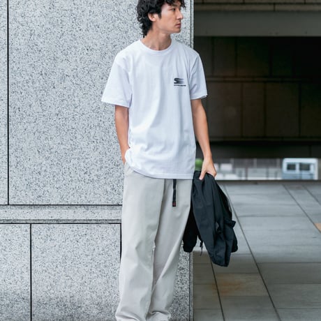 シュネルマイスター引退記念グラフィカルTシャツBパターン（白/White）