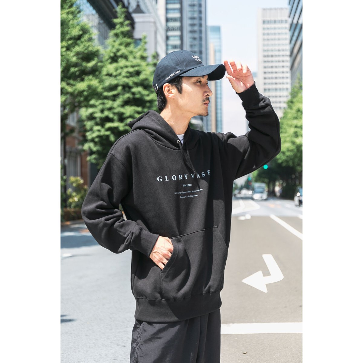 グローリーヴェイズ引退記念グラフィカルパーカー（黒/Black