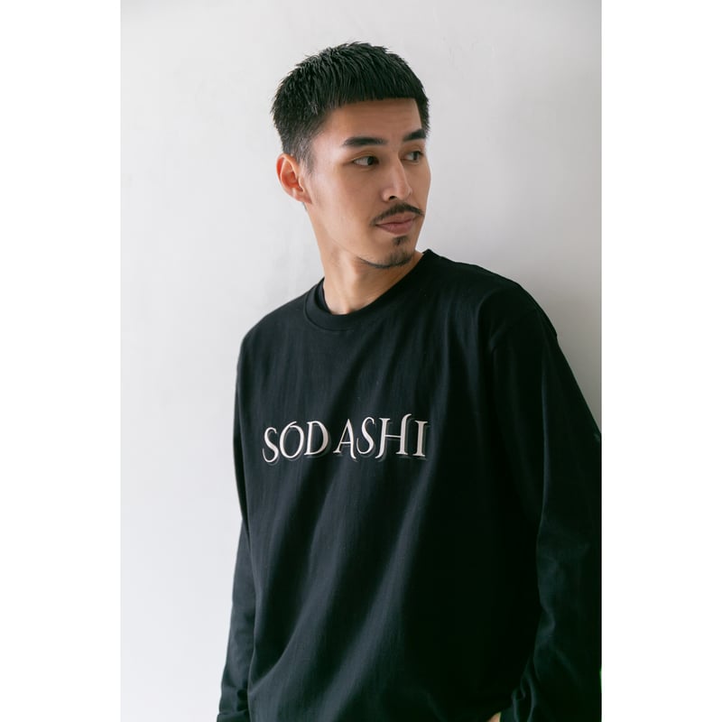 ソダシ引退記念グラフィカルロングスリーブTシャツ（黒/Black