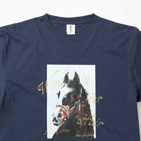 ウインドインハーヘア グラフィカルTシャツAパターン（紺/Navy）