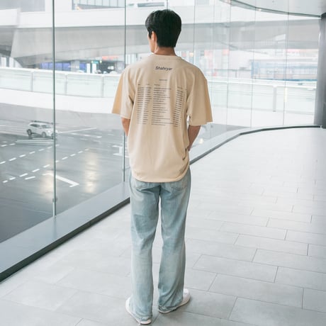 シャフリヤール グラフィカルTシャツBパターン（ベージュ/Beige）