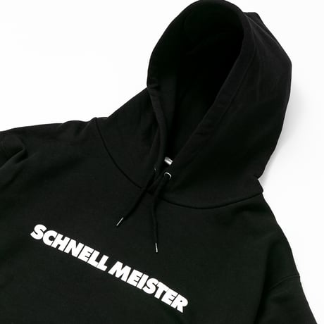 シュネルマイスター引退記念グラフィカルパーカー（黒/Black）