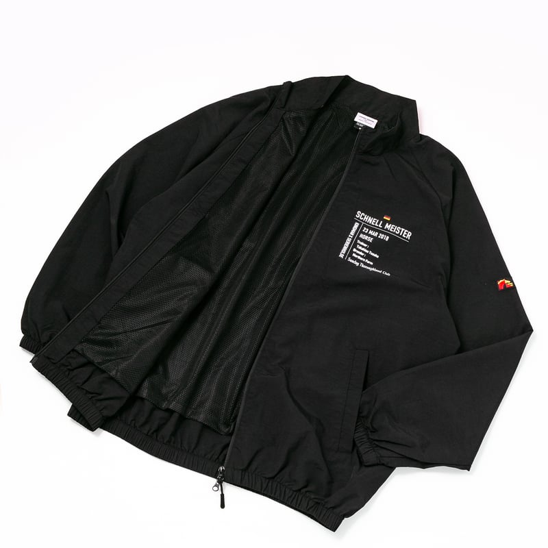シュネルマイスター引退記念グラフィカルブルゾン（黒/Black