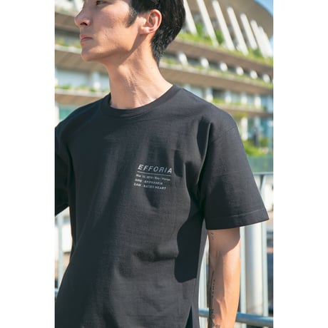 エフフォーリア引退記念グラフィカルTシャツ（Aパターン黒/Black）
