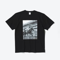 タスティエーラ引退記念 グラフィカルTシャツCパターン（黒/Black）