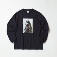 ウインドインハーヘア グラフィカルロングスリーブTシャツ（紺/Navy）