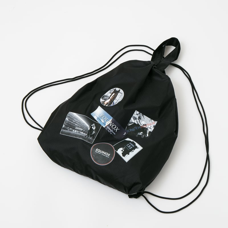 イクイノックス引退記念グラフィカルナイロンサック（黒/Black