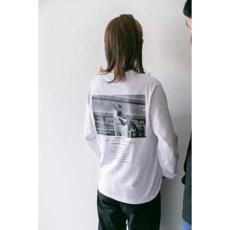 ソダシ引退記念グラフィカルロングスリーブTシャツ（白/White）