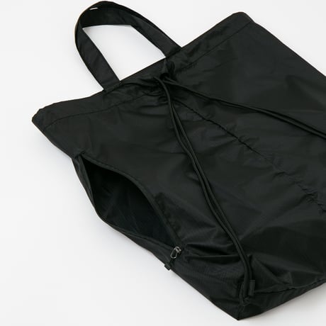 イクイノックス引退記念グラフィカルナイロンサック（黒/Black）