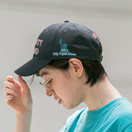 リバティアイランド メモリアルグッズ グラフィカルCAP（チャコールグレー/Charcoal gray）