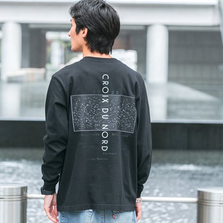 クロワデュノール グラフィカルロングスリーブTシャツ（黒/Black）