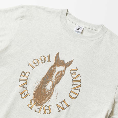 ウインドインハーヘア グラフィカルTシャツBパターン（グレー/Gray）