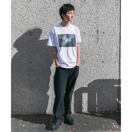 ディープインパクト グラフィカルTシャツCパターン（白/White）